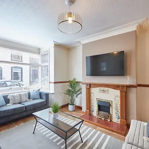 Blue Sky 3 Bedroom Whitby